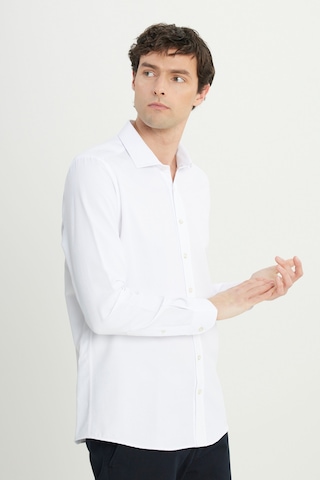 AC&Co / Altınyıldız Classics Erkek BEYAZ Slim Fit Dar Kesim İtalyan Yaka Armürlü Pamuklu Basic Gömlek Beyaz
