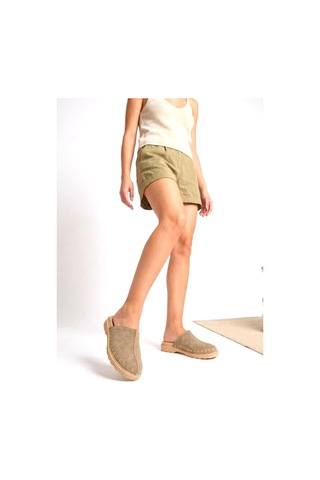 Fox Shoes Y918132902 Bej Süet Önü Kapalı Sabo Terlik