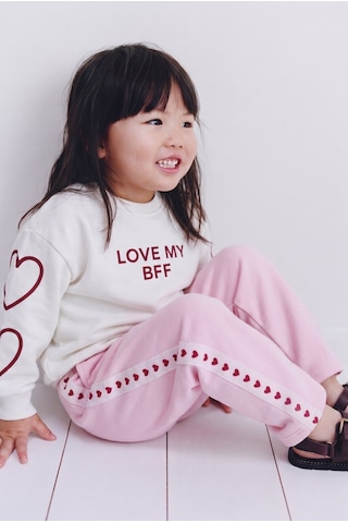 Magu Kız Çocuk Pamuklu Kalp Detaylı Ekru Sweatshirt Ve Pembe Pantolon Takımı Çok Renkli