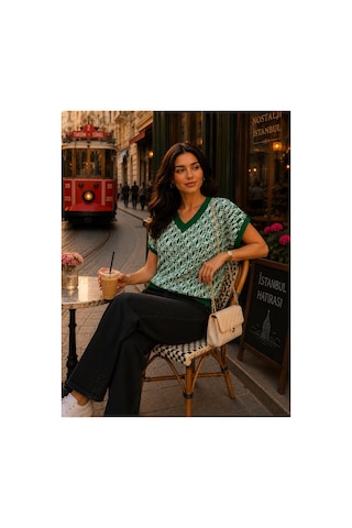 Hira Life Fashion Sfg Life Moda Kadın V Yaka Kare Desenli Şık Süveter Yeşil Yeşil