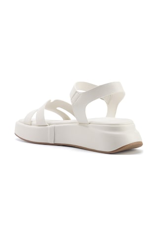 Nine West Velart 5fx Kırık Beyaz Kadın Kalın Taban Sandalet 000000000101948143 Beyaz