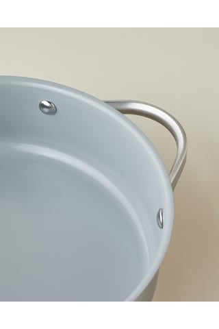 Hecha Çelik + Cerawell Sığ Tencere 24x7 Cm Silver