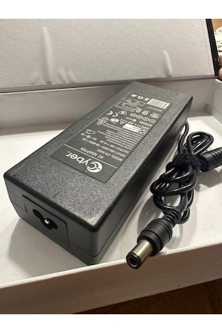 19 Volt 6.3 Amper Toshiba Uyumlu Adaptör 19 Volt 6.3 Amper 6.3 Mm 3.0 Mm Adaptör