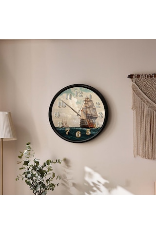 Nostaljik Yelkenli Savaş Gemisi Temalı Dekoratif Duvar Saati 28 Cm Sessiz Mekanizma Çok Renkli