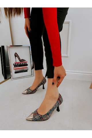 Ervanın Butiği Siyah Altın (Tress) Maskelet Detay Kadın Stiletto Siyah