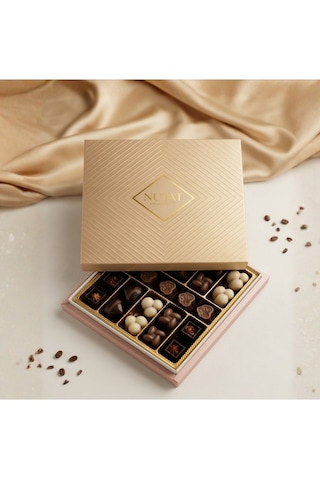 Nutat 300g Spesiyal Hediye Çikolatası - Leblebi Dolgulu & Karışık Aroma Gurme Seçkiseçki/pastel