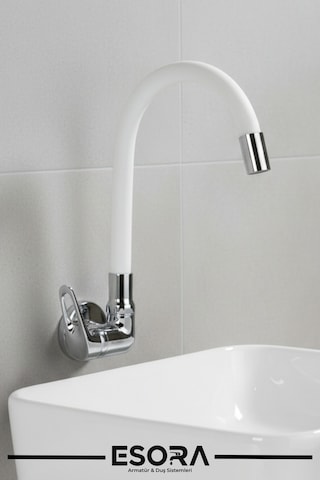 Duvardan Tek Su Çıkışlı Beyaz Spiral Hareketli Borulu Mutfak Lavabo Bataryası Musluğu Çeşmesi