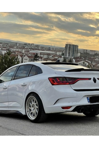 Renault Megane 4 Sedan Uyumlu Yarasa M4 Bagaj Üstu Spoiler Pianoblack Ithal