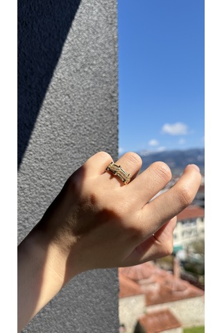 Gösterişli Zirkon Taşlı Altın Yüzük Sarı Altın