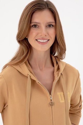 U.S. Polo Assn. Kadın Camel Kapüşonlu Sweatshirt 50289545-VR015
