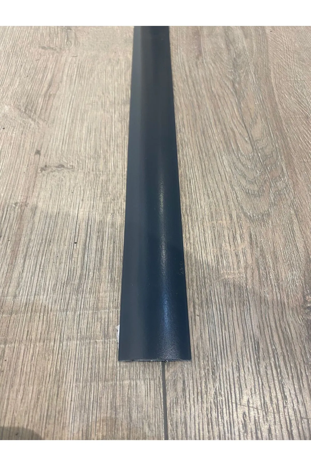 Alüminyum Kapı Eşik Profili Parke Kapı Altı Çıtası Yapışkanlı Antrasit 90 Cm