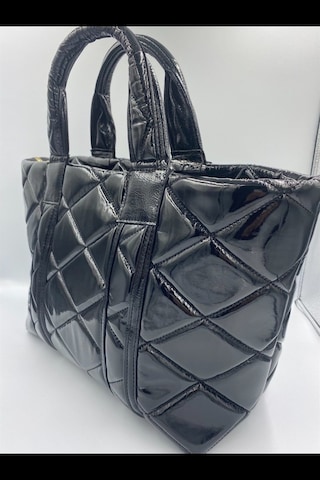 Sentt Parlak Deri Dilimli Zincirli Çanta