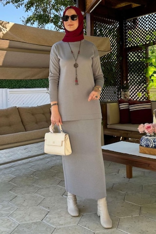 Rabia Şamlı Sezen Triko Takım Gri Çok Renkli
