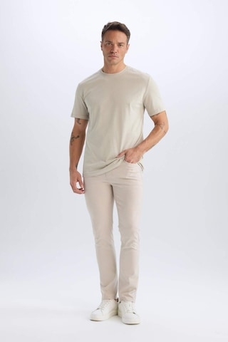 DeFacto Yazlık Chino Kanvas Dokulu Pantolon Slim Fit Dar Kesim Cepli Dar Paça T1055AZ25SPBG191