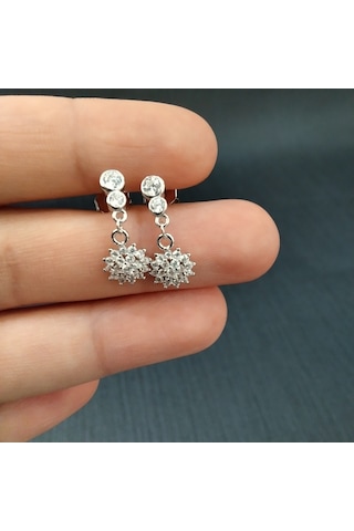 925 Ayar Gümüş Kadın Minimalist Tasarım Zirkon Taşlı Sallanır Küpe Gümüş