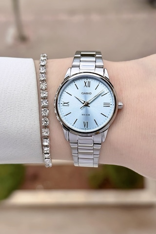 Casio Csıste255 Kadın Kol Saati Gümüş