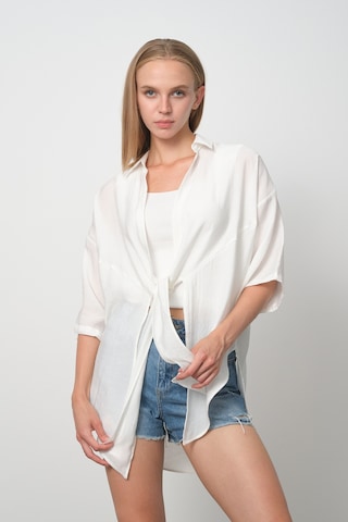Pera Moda Önden Bağlamalı Uzun Kimono Yazlık İnce Gömlek Hırka Modeli Beyaz
