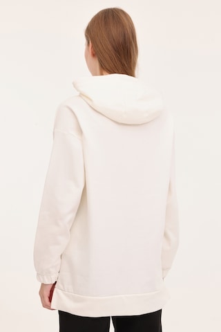 Kinetix Wl Claudıa 17ms418 4pr Ekru Kadın Sweatshirt 000000000101897560 000000000101897560 Bej