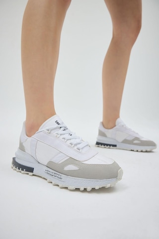 Tonny Black Kalın Termo Taban Yazı Detaylı Retro Stil Günlük Unisex Beyaz Gri Spor Ayakkabı Tbhkn005 Beyaz Gri