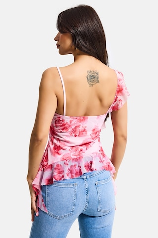 Itsbasic Kadın Pembe Baskılı S6 Çiçek Desen-7 Asimetrik Kesim Askılı Bluz