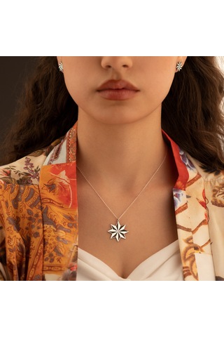 Dkmn Gümüş 925 Ayar Gümüş Kazımalı Yıldız Unisex Sembol Küpe