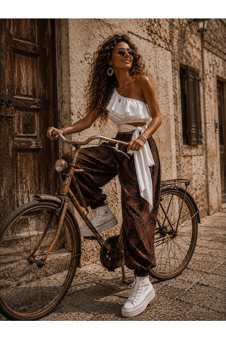 Na Addesıgn Wrap Ruffle Crop Bağlama Detaylı Tek Fırfır Tasarım Bluz Siyah Ve Beyaz Renk Seçeneği