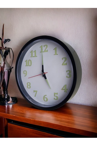 Fosforlu Gece Karanlıkta 5 Saat Parlayan Duvar Saati 22 Cm D4 Siyah - Beyaz