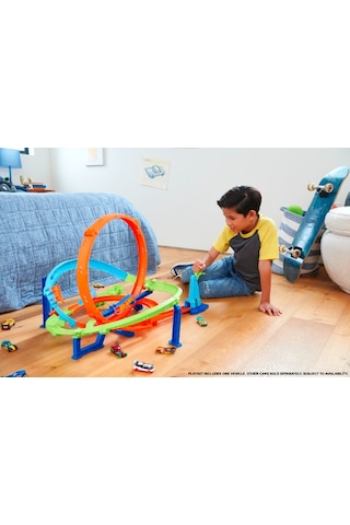 Mattel Hot Wheels Bumerang Çemberli Yarış Pisti HTK16