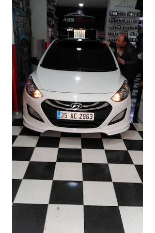 Hyundai i30 Ön Ek  (Plastik)