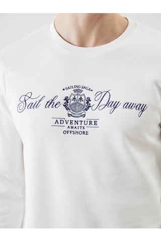Lcwaıkıkı Classic Beyaz Bisiklet Yaka Baskılı Erkek Kalın Sweatshirt
