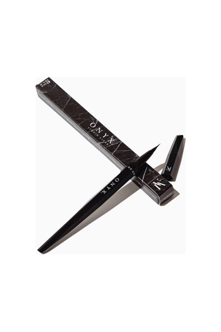 Ma Onyx Likit Eyeliner 0,6ml, Suya Dayanıklı Ultra Siyah Ve Hassas Uygulama Çok Renkli