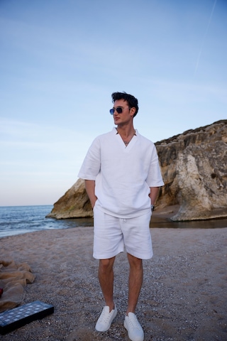 Beyaz Renk V Yaka Gömlek Şort Erkek Yıkamalı Keten Takım-1740 Beyaz