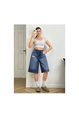 Kene Jeans Lazer Ön Yırtıklı Mavi İşlemli Kot Şort Mavi İşlemli