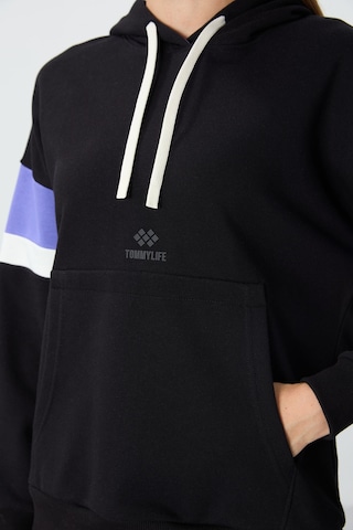 Tommy Life Siyah Kompakt Pamuklu Kalın Pürüzsüz Dokulu Kapüşonlu Oversize Fit Kadın Sweatshirt - 97290 Siyah