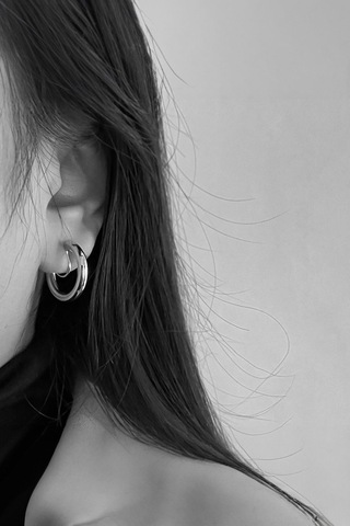 Chavin Gri Bijuteri Deliksiz Kulaklar İçin Geçirmeli Küpe Ev16by Gri