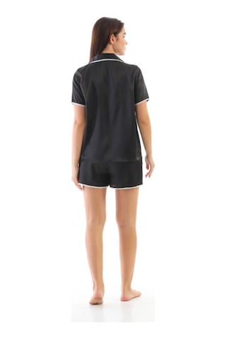 Kadın Siyah Saten Dokuma Dantel Biyeli Şık Pijama Takımı