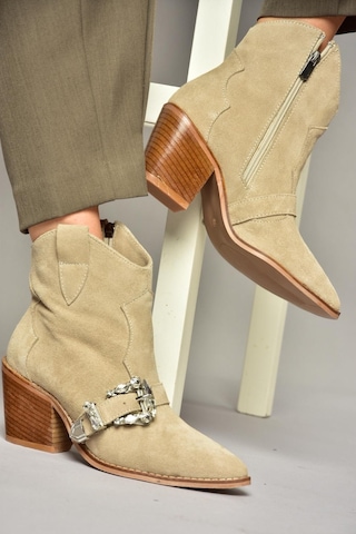Fox Shoes T380395002 Bej Süet Taş Detaylı Kadın Bot Bej-süet Bej