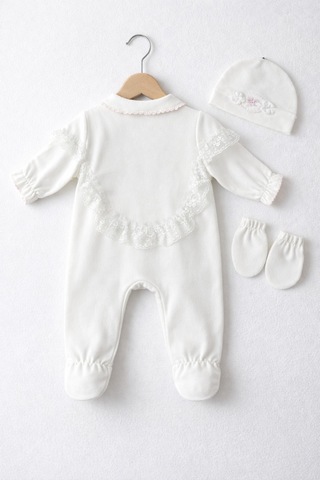 Kardeşler Bebe Dantelli Çiçek Nakışlı Kız Bebek Tulum Bere Eldiven Seti Ekru