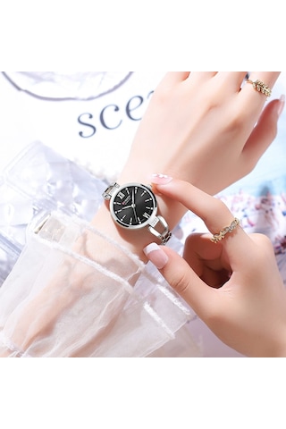 Curren 9092 Quartz Kadin Kol Saati Orjinal Kutusunda -siyah Renk Kadran Gümüş