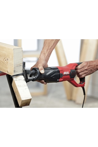 Skil 4961AA 900W Kılıç Testere