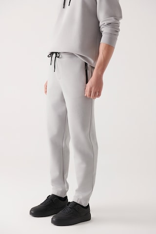 Avva Gri Eşofman Altı Esnek Yumuşak Doku İnterlok Kumaş Lastikli Paça Unisex Standart Fit Normal Kesim B003400 Gri