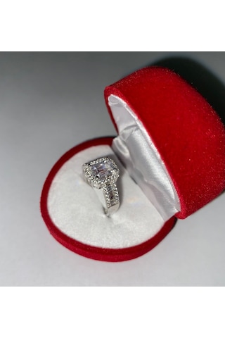 Baget Taşlı Fantezi Altın Yüzük