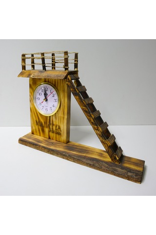 Dekoratif Ahşap Saat Merdivenli Ve Balkonlu Masa Tasarımı Ahşap Rengi