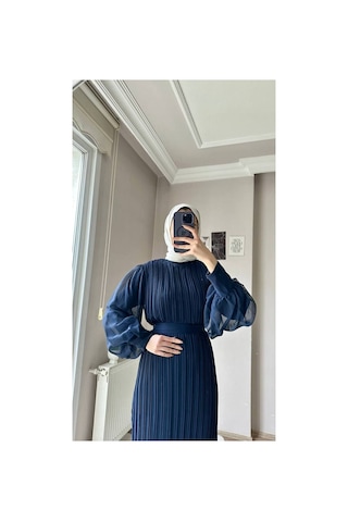 Unika Boutique Piliseli Şifon Elbise - Zarif Ve Konforlu Gece Kıyafeti Lacivert