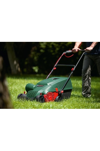 Bosch UniversalRake 900 Çim Havalandırma Makinesi - 060088A001