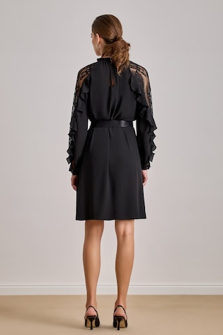 Dökümlü Siyah Krep Elbise Siyah