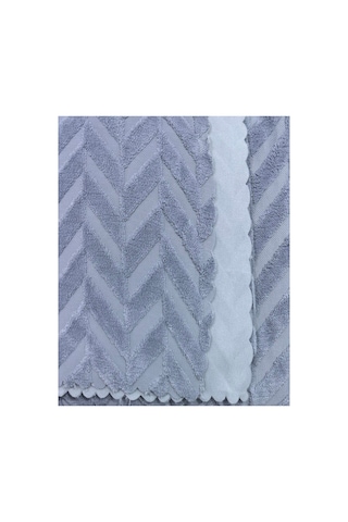 Kaymaz Tabanlı Koltuk & Çekyat Örtüsü 170 215 Cm Zigzag Desen Gri Renk Gri