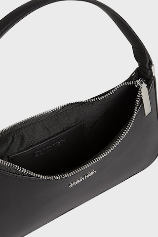 Calvin Klein Bayan Çanta Lv04f3096g Ub1 Siyah Siyah