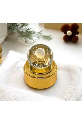 Mobgift 360 Derece Dönen Sarı Led Işıklı Gold Standlı Usb'li Merdiven Çıkan Astronot Cam Küre Çok Renkli