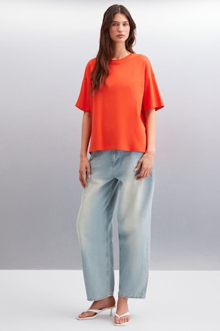 GRIMELANGE Jemmy Kadın %100 Organik Pamuk Relaxed Fit Yırtmaçlı Yuvarlak Yakalı Kırmızı T-shirt Kırmızı